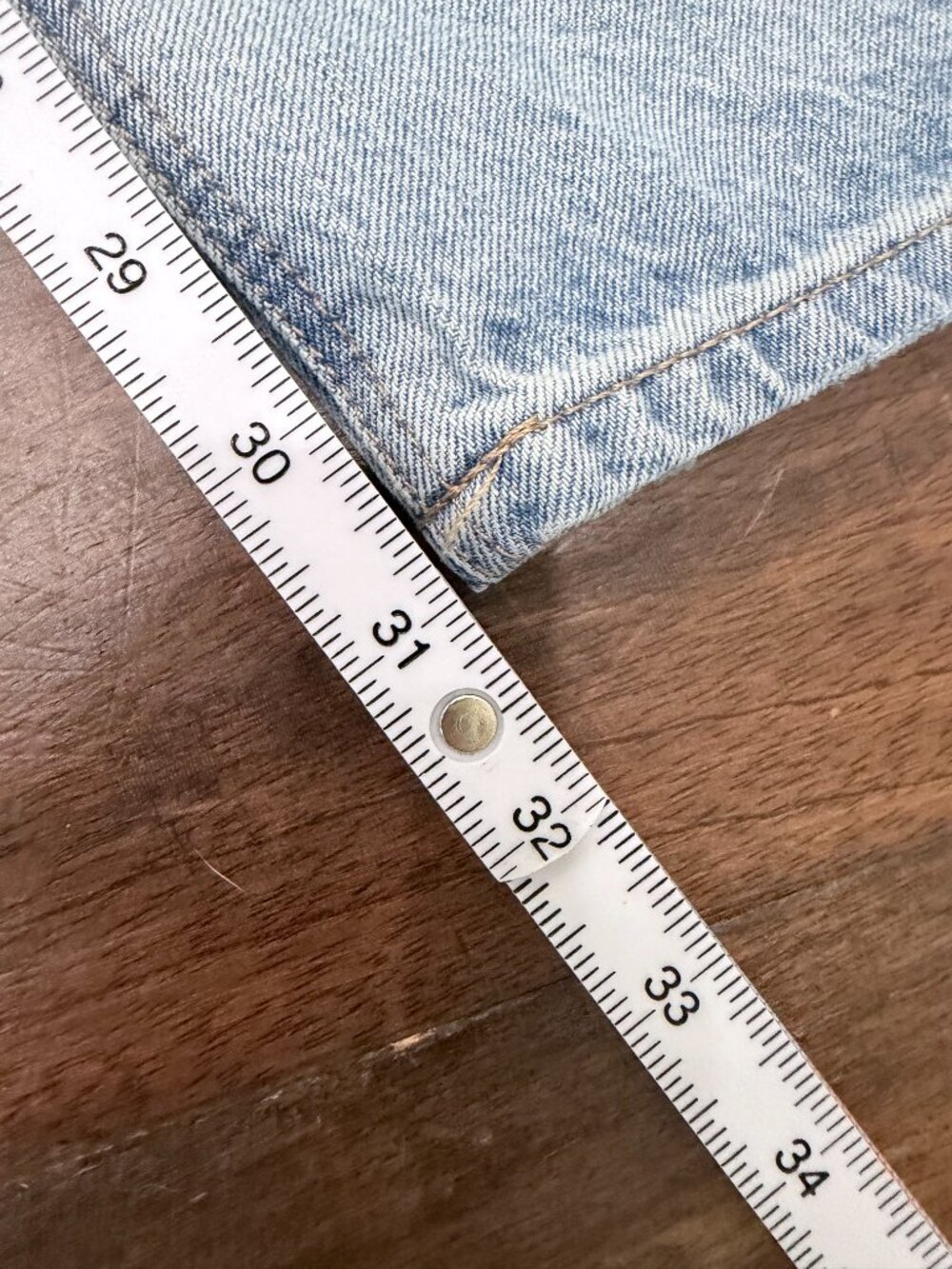 American Eagle Women’s Size 14 X-Long Distressed Straight Light Wash 100% Cotton - Picture 7 of 13